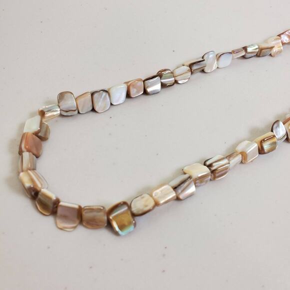 Vintage Mother of Pearl Necklace and Bracelet Set Handcrafted One Size - Picture 8 of 11